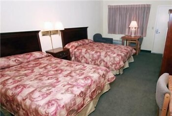 Home-Towne Lodge