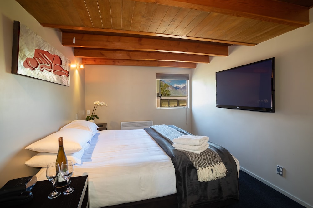 Best Western Cranbury Court
