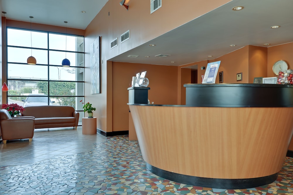 Vagabond Inn Executive Old Town