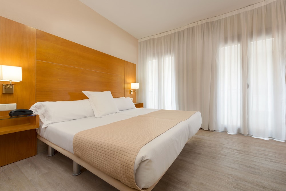 TRYP Ciudad de Alicante Hotel photo 5