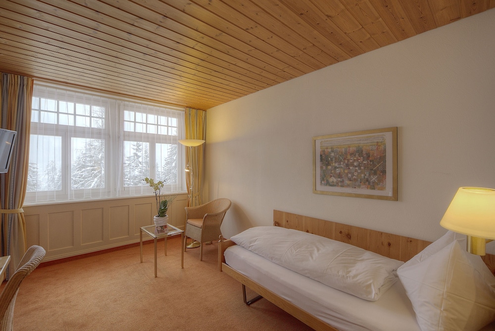 Sunstar Alpine Hotel Flims photo 5