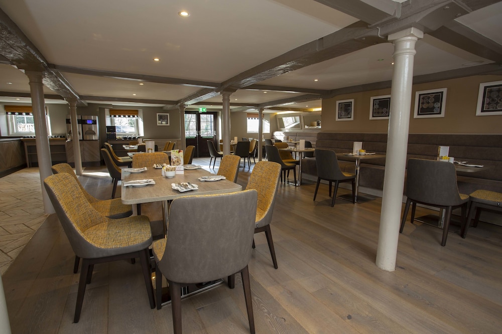 DoubleTree by Hilton Reading M4 J10 photo 4