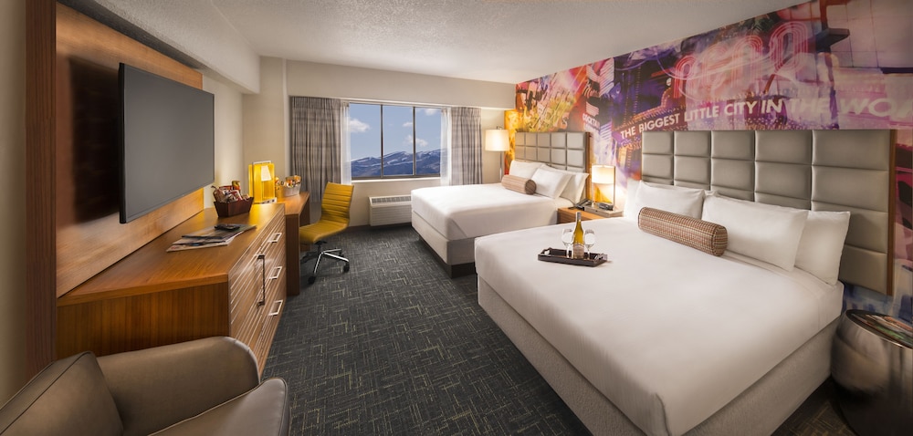 Sky Tower Deluxe Room 2 Queen