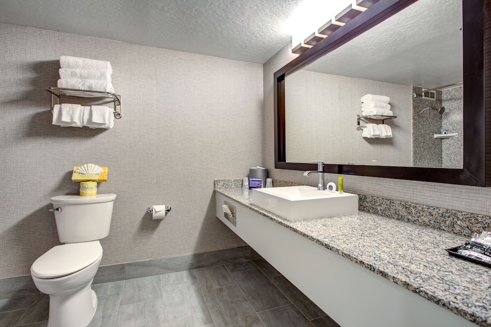 Sky Tower Deluxe Room 2 Queen