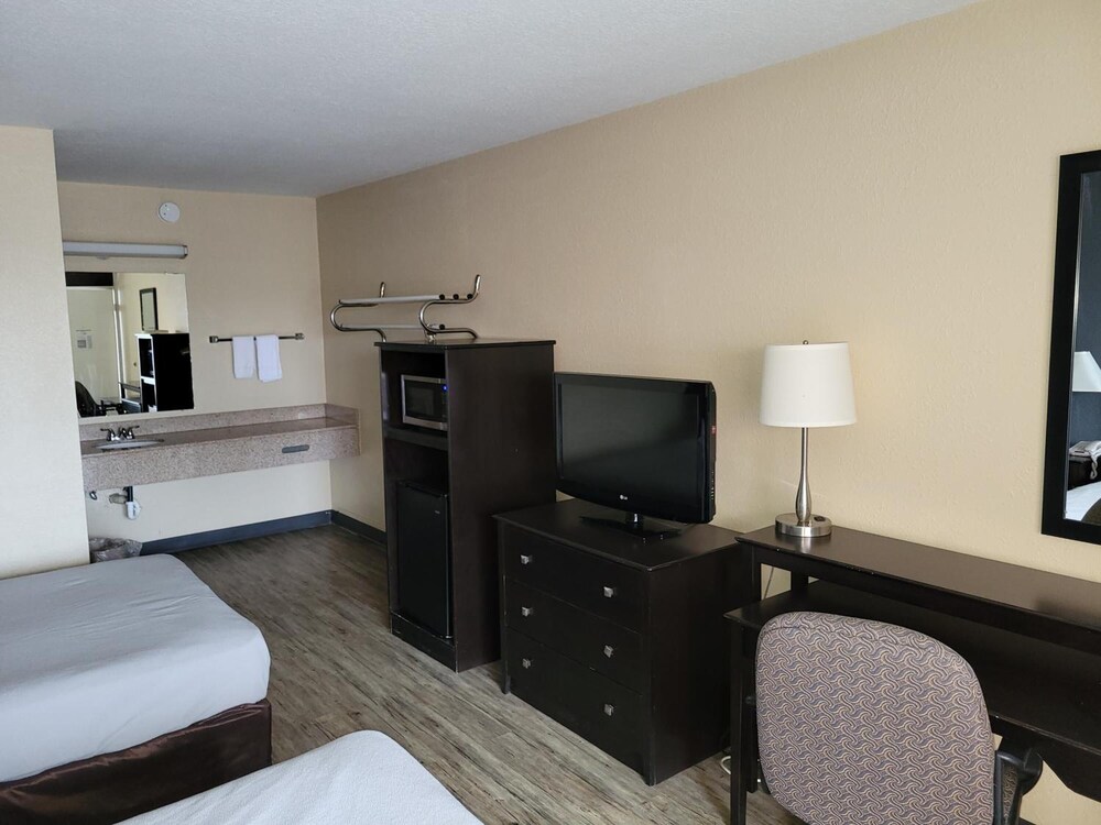 Motel 6 Effingham, IL