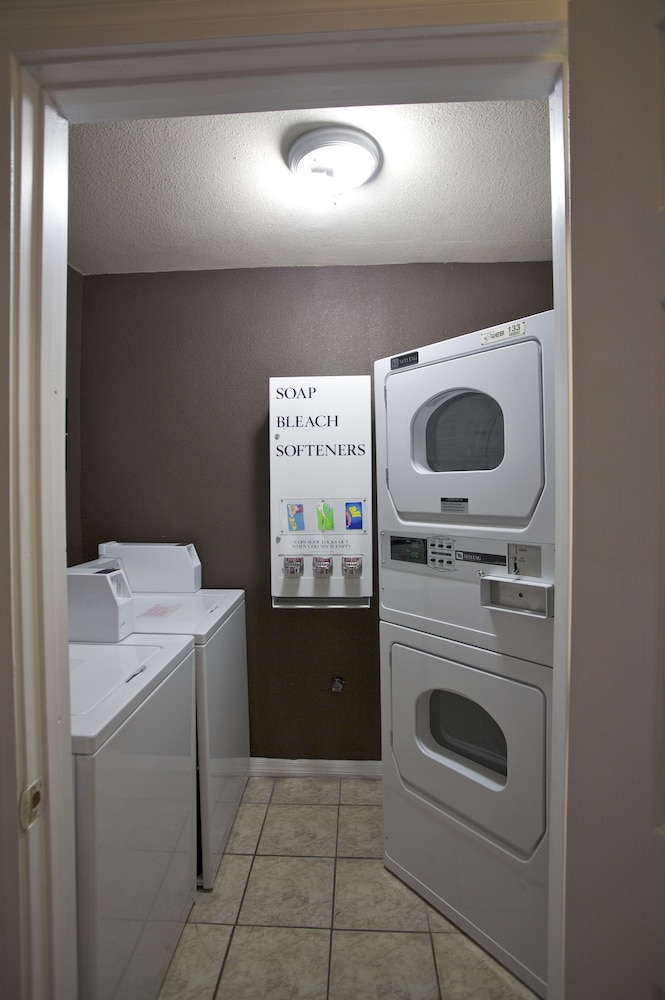 Travelodge by Wyndham Las Vegas Center Strip