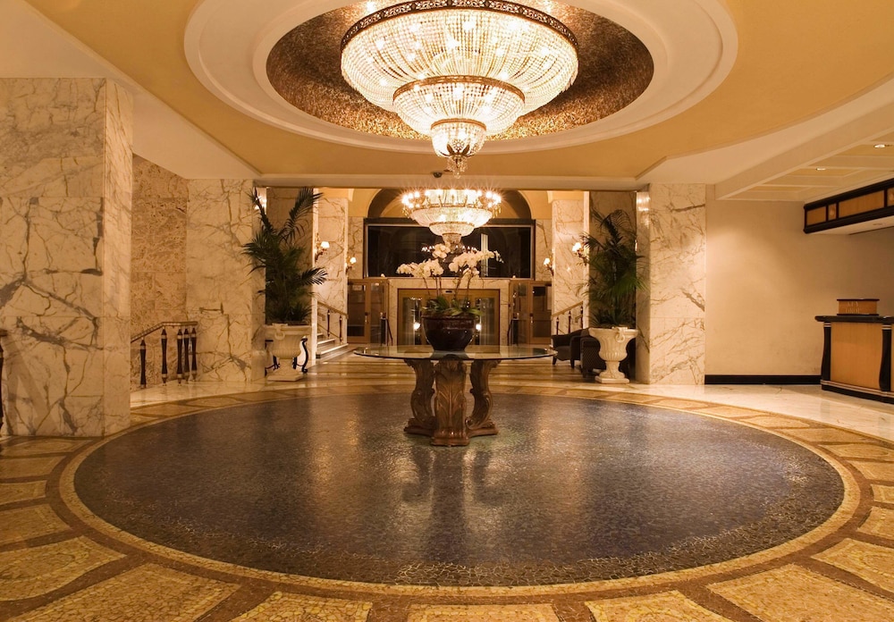 Miami Beach Resort & Spa photo 2