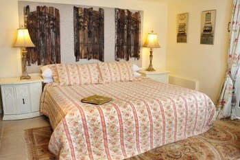 Peace and Plenty Inn photo 4