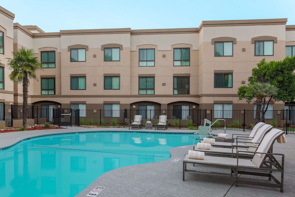 DoubleTree Suites by Hilton Sacramento Rancho Cordova photo 3