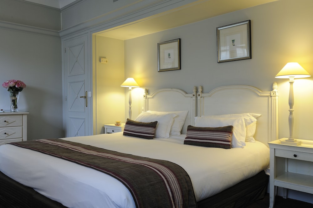 Royal Hotel — photo 2