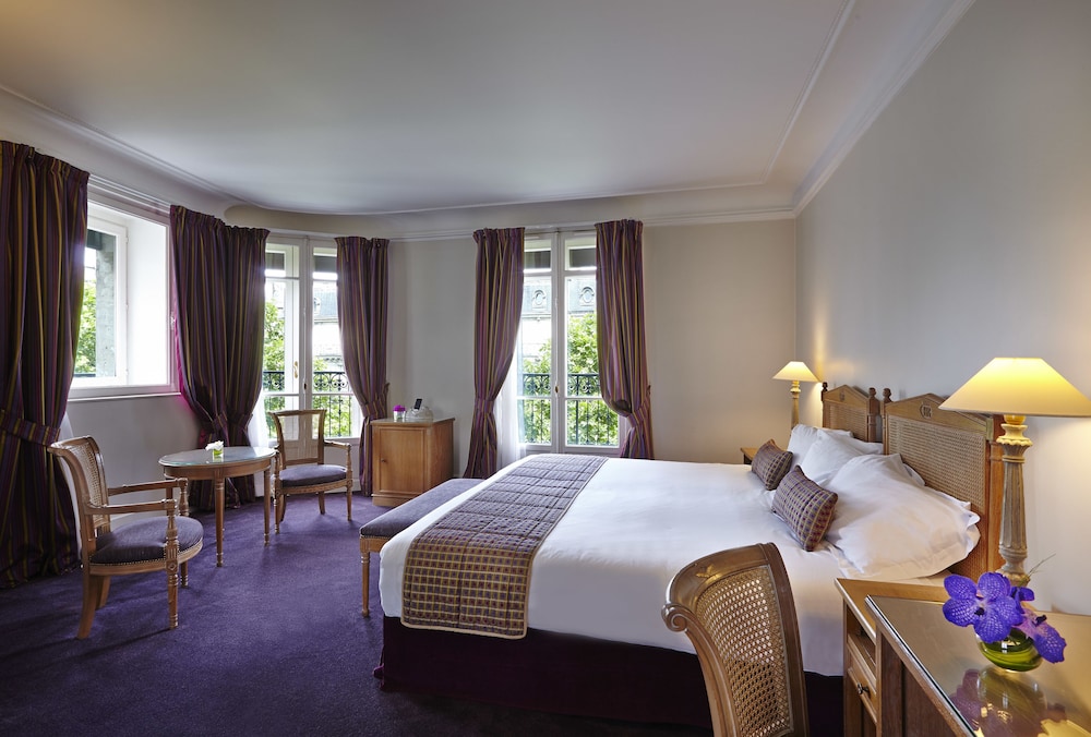 Royal Hotel photo 3