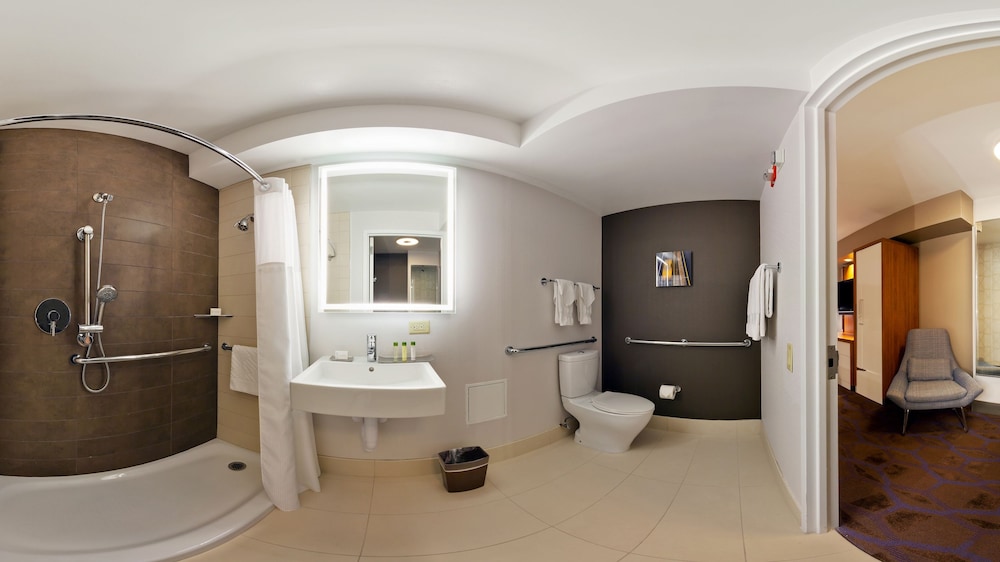 DoubleTree by Hilton Metropolitan New York City photo 4
