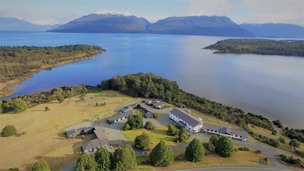Fiordland National Park Lodge photo 2