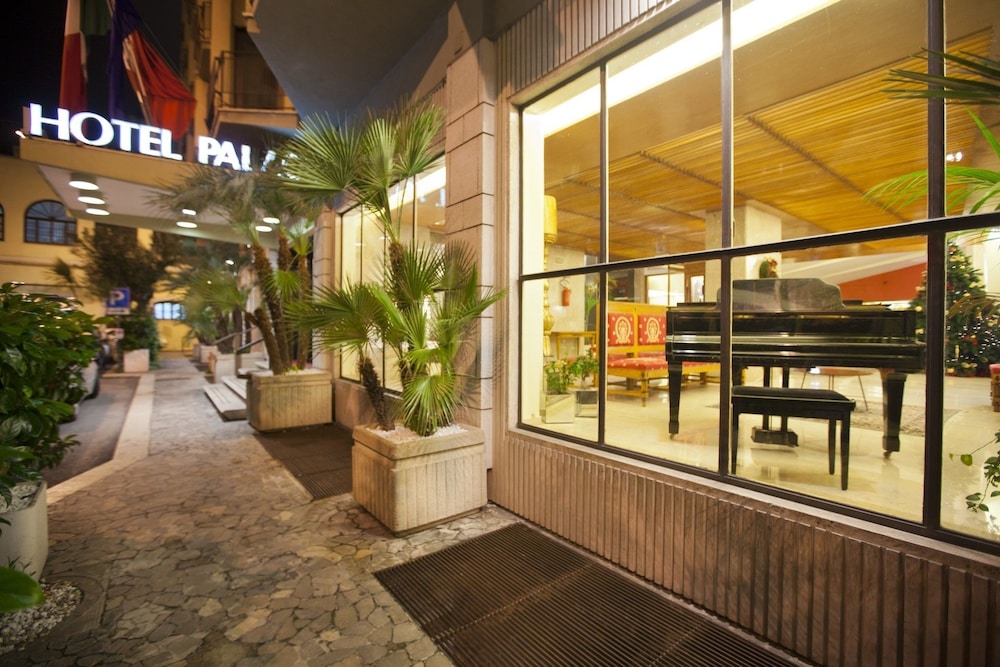 Movenpick Hotel Bari photo 5