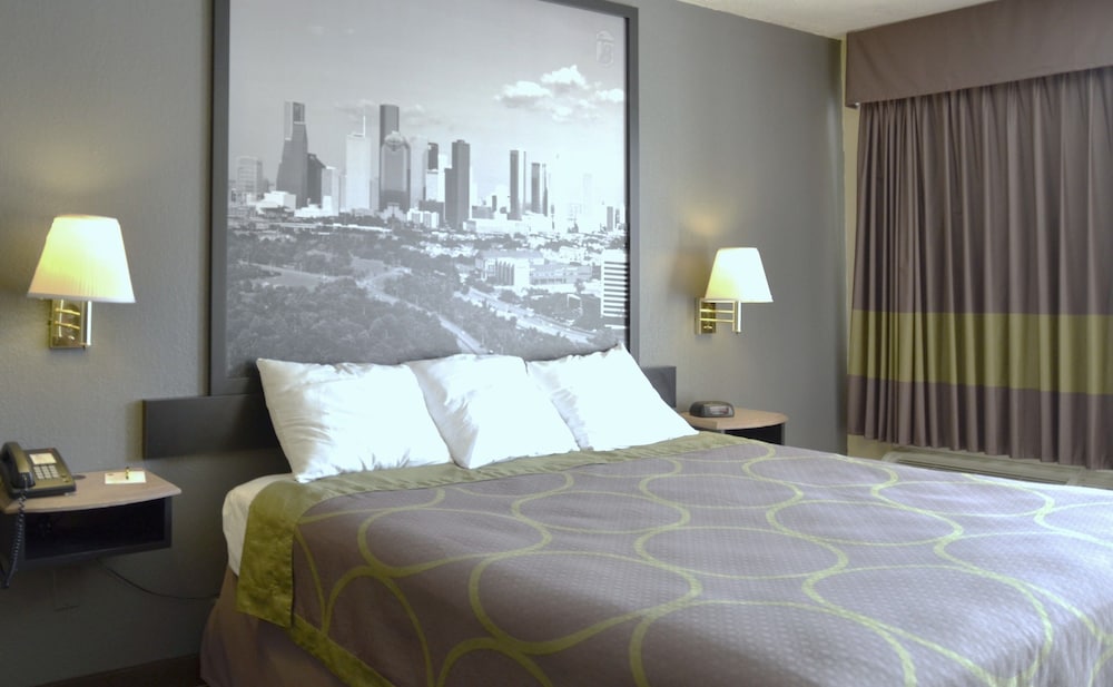 SureStay Hotel by Best Western Spring North Houston